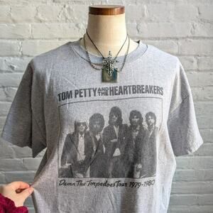 Vintage Tom Petty Graphic Tee Retro Y2K Rock Band Tshirt 70s Concert Top Large